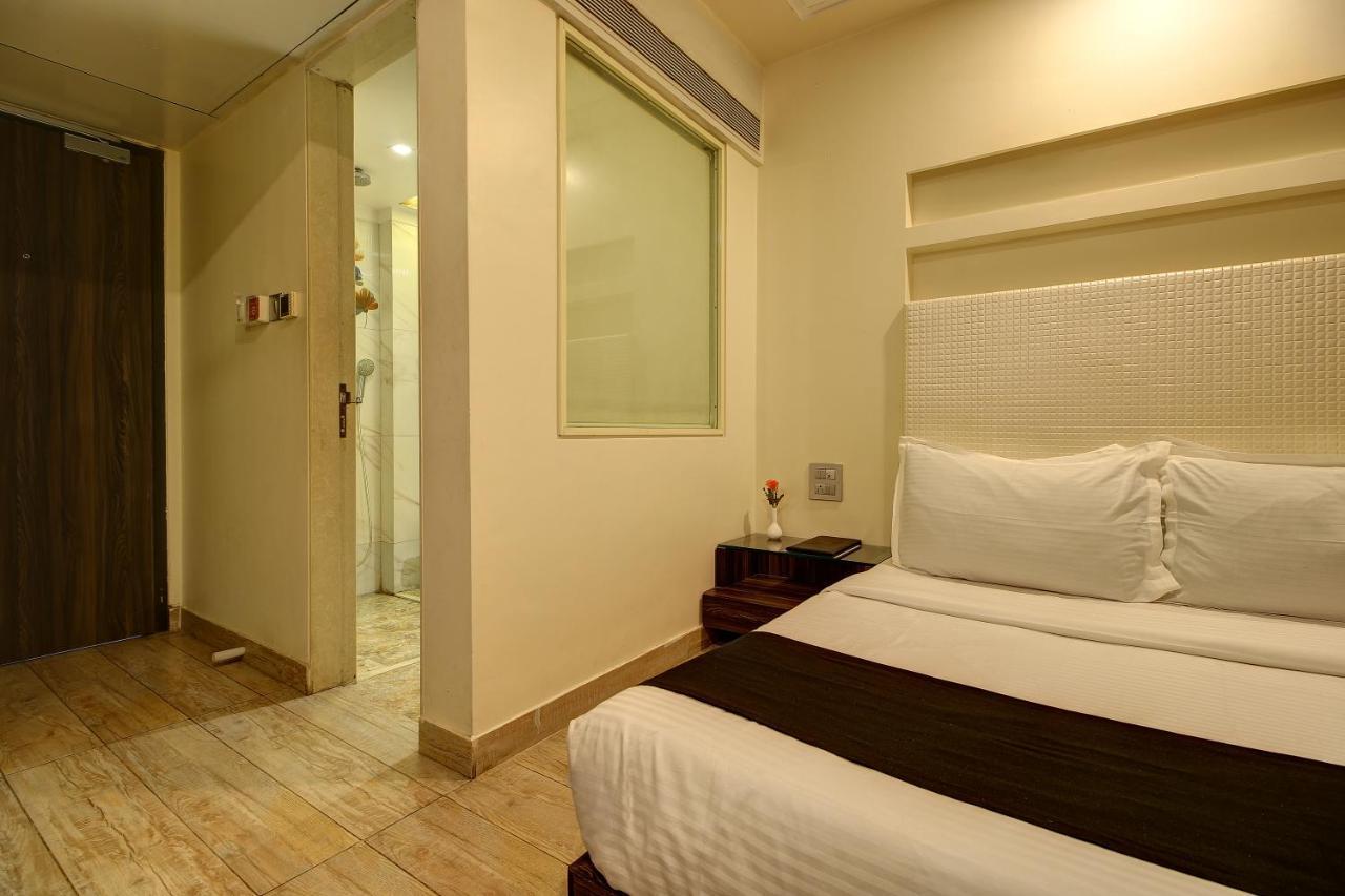 Hotel Mumbai House Juhu, Santacruz West, Mumbai Ruang foto