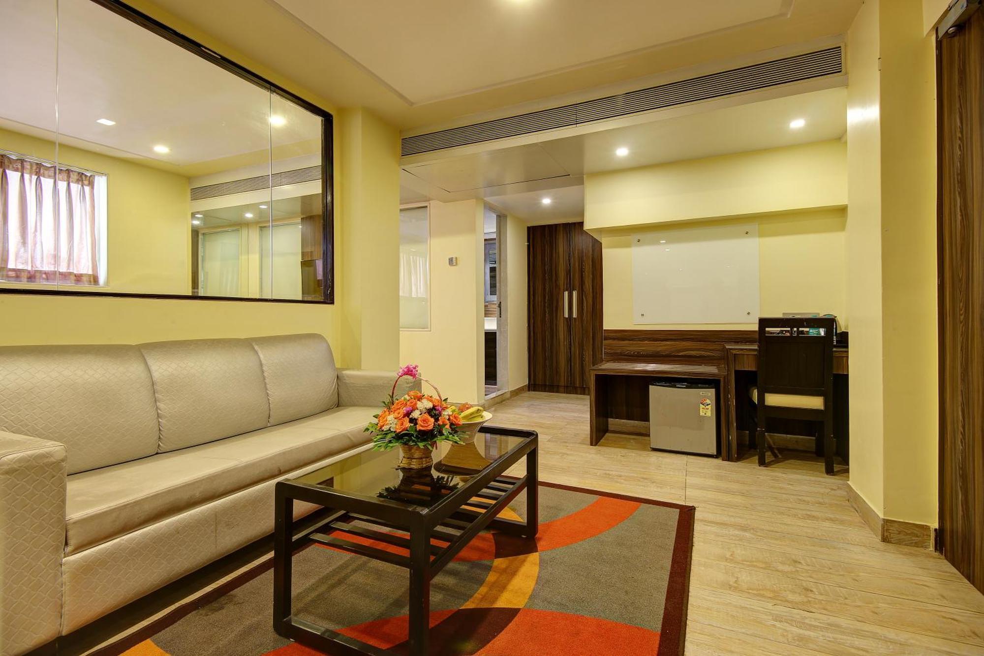 Hotel Mumbai House Juhu, Santacruz West, Mumbai Ruang foto