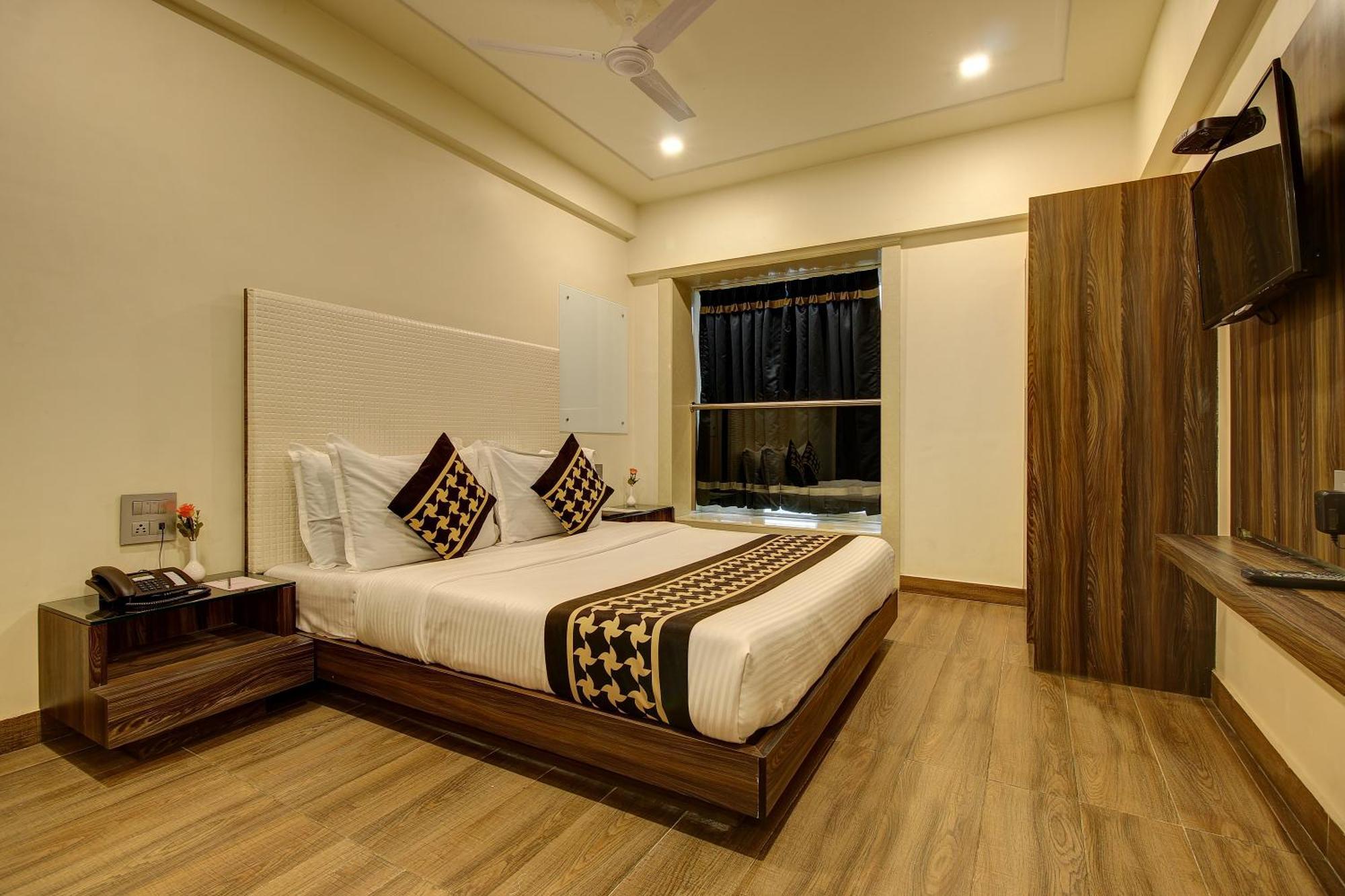 Hotel Mumbai House Juhu, Santacruz West, Mumbai Ruang foto