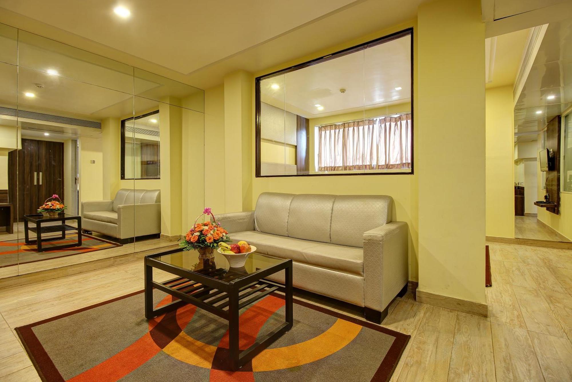 Hotel Mumbai House Juhu, Santacruz West, Mumbai Ruang foto