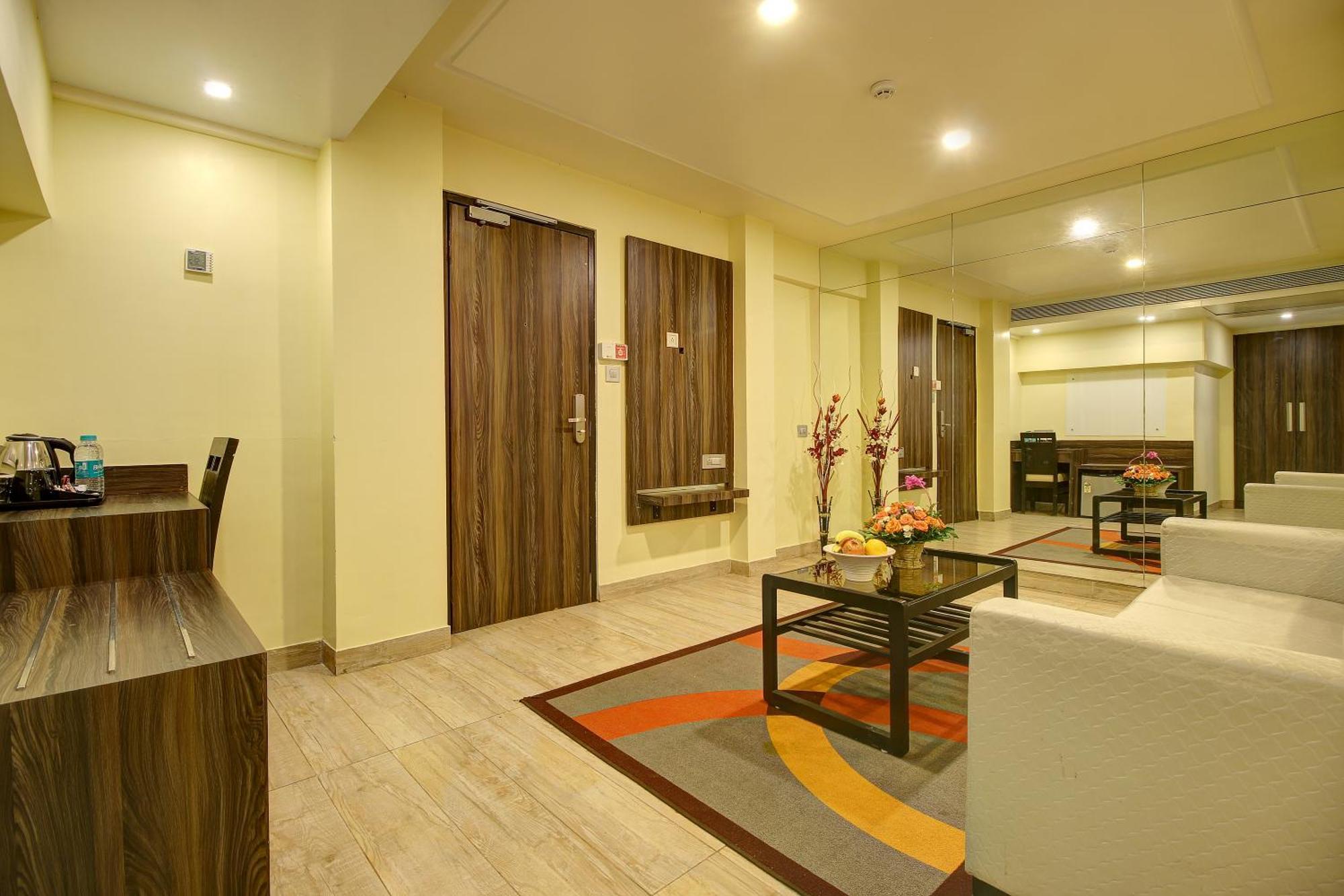 Hotel Mumbai House Juhu, Santacruz West, Mumbai Ruang foto